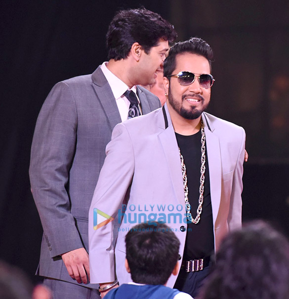 aamir shah rukh amitabh deepika grace umang 2018 35