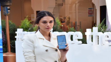 Aditi Rao Hydari launches Samsung Galaxy A8 plus in Delhi