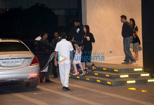 aishwarya rai bachchan abhishek bachchan out with aradhya for dinner 1