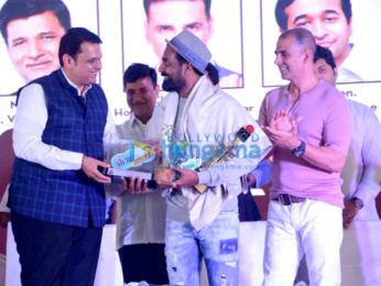 Akshay Kumar and Remo DSouza snapped attending the Versova festival
