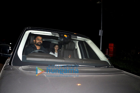 alia bhatt spotted at ranbir kapoors house 2
