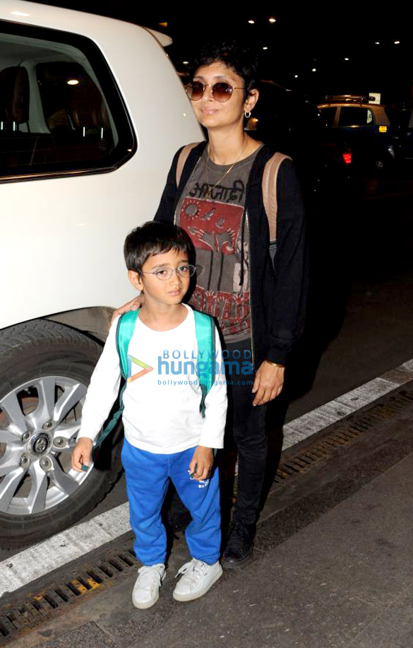 amir khan and family snapped at the airport returning from goa 5
