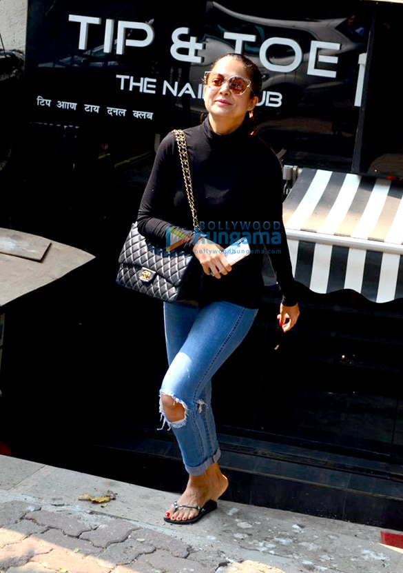 Amrita Arora spotted after salon session Amrita Arora spotted after salon session