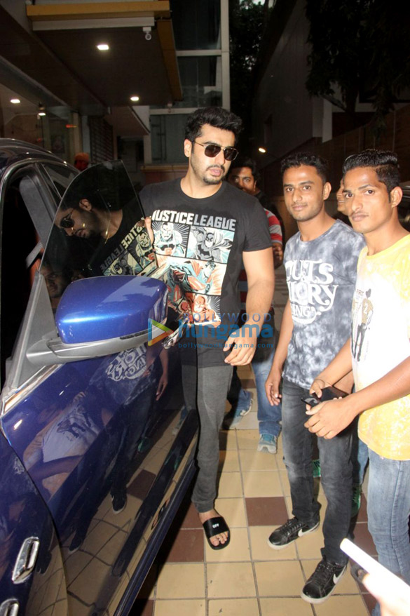 arjun kapoor spotted after dance practice in bandra 1