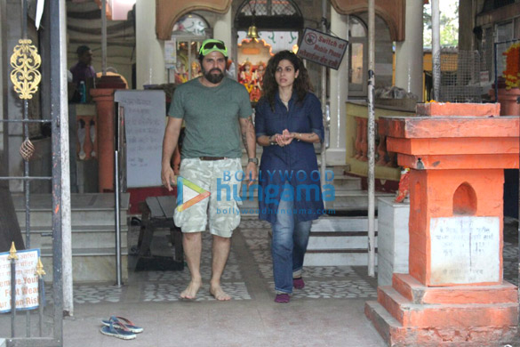 bakhtiyaar and tanaz irani at shiv shankar ganesh mandir 2