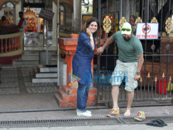 Bakhtiyaar Irani and his wife Tanaz Irani at Shiv Shankar Ganesh Mandir, Juhu