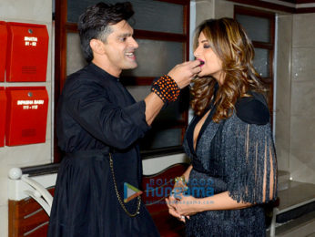Bipasha Basu celebrates her birthday with media at her apartment