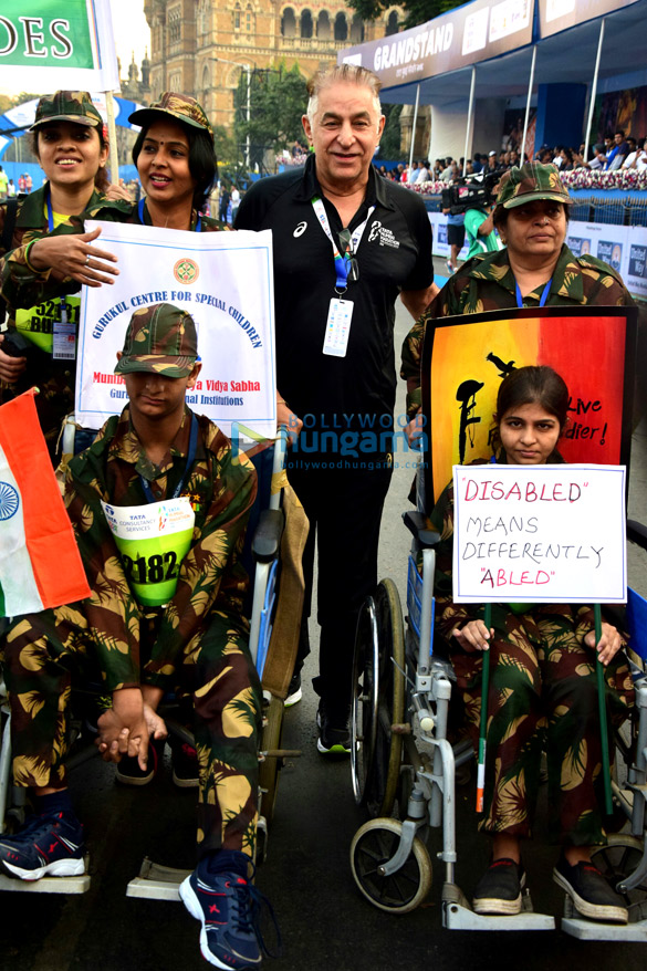 celebs snapped at the tata mumbai marathon 2018 6