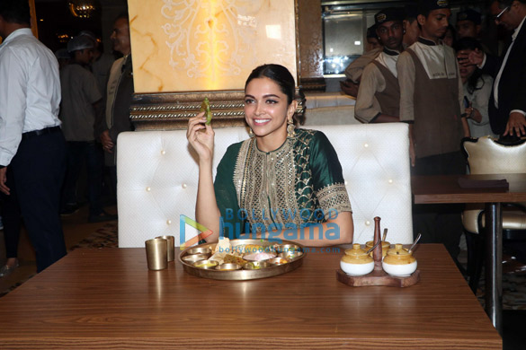 deepika padukone snapped at maharaja bhog restaurant 2 2