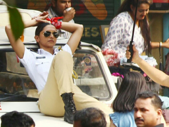 PHOTOS: Deepika Padukone’s tough traffic cop look will leave you stunned PHOTOS: Deepika Padukone’s tough traffic cop look will leave you stunned