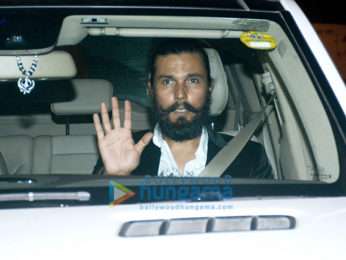 Deepika Padukone, Ranveer Singh, Alia Bhatt, Ranbir Kapoor, Kareena Kapoor Khan, Hrithik Roshan and others attend a bash at Shah Rukh Khan's house