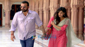 Don’t miss the chemistry between Sanjay Dutt and Chitrangda Singh in this picture from Saheb, Biwi Aur Gangster 3