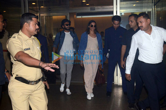 farhan akhtar zareen khan and others snapped at the airport 2