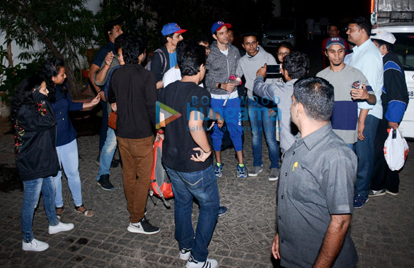 Hrithik Roshan meets his fans on his 44th birthday Hrithik Roshan meets his fans on his 44th birthday