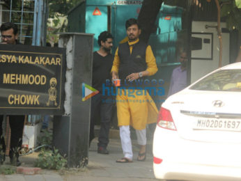 Irrfan Khan snapped at Juhu