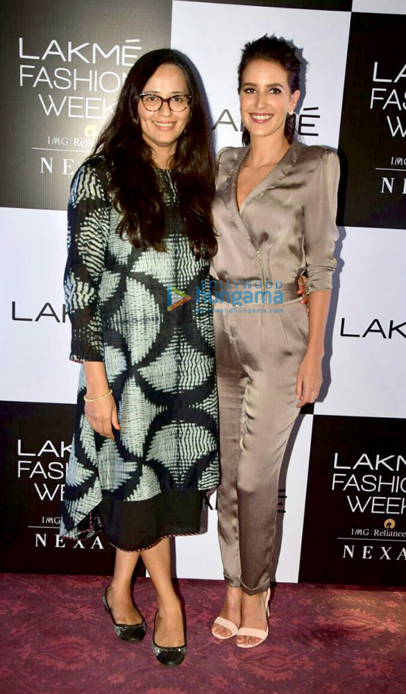 isabel kaif snapped at lakme fashion week 3