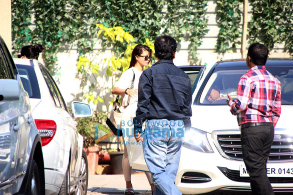 Jacqueline Fernandez spotted at Bandra Jacqueline Fernandez spotted at Bandra