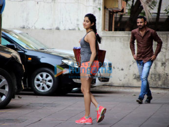 Jhanvi Kapoor, Aayush Sharma and Sophie Choudry snapped in Mumbai