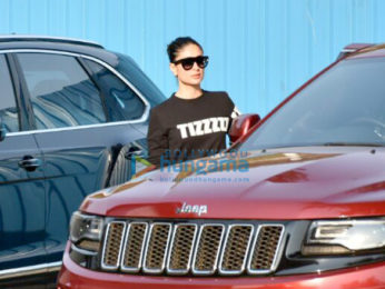 Kareena Kapoor Khan, Saif Ali Khan and Karisma Kapoor snapped returning from Goa