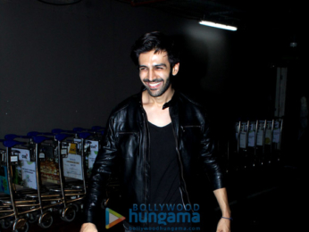 Kareena Kapoor Khan and Kartik Aaryan snapped at the airport