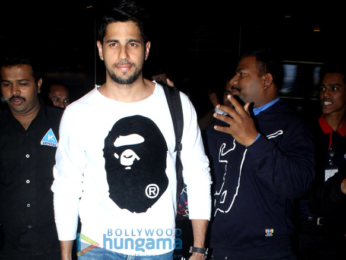 Sidharth Malhotra, Disha Patani and others snapped at the airport