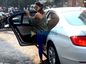 Kiara Advani snapped at Manish Malhotra's showroom