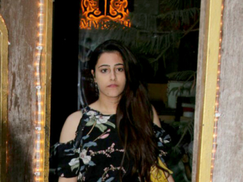 Mahera Khan Xxx - Kriti Sanon and her sister snapped outside Mahera spa | Parties & Events -  Bollywood Hungama
