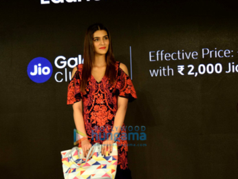 Kriti Sanon launches Samsung Galaxy On7 Prime