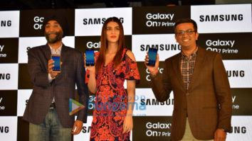 Kriti Sanon launches Samsung Galaxy On7 Prime