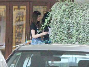 Kriti Sanon spotted at Bandra