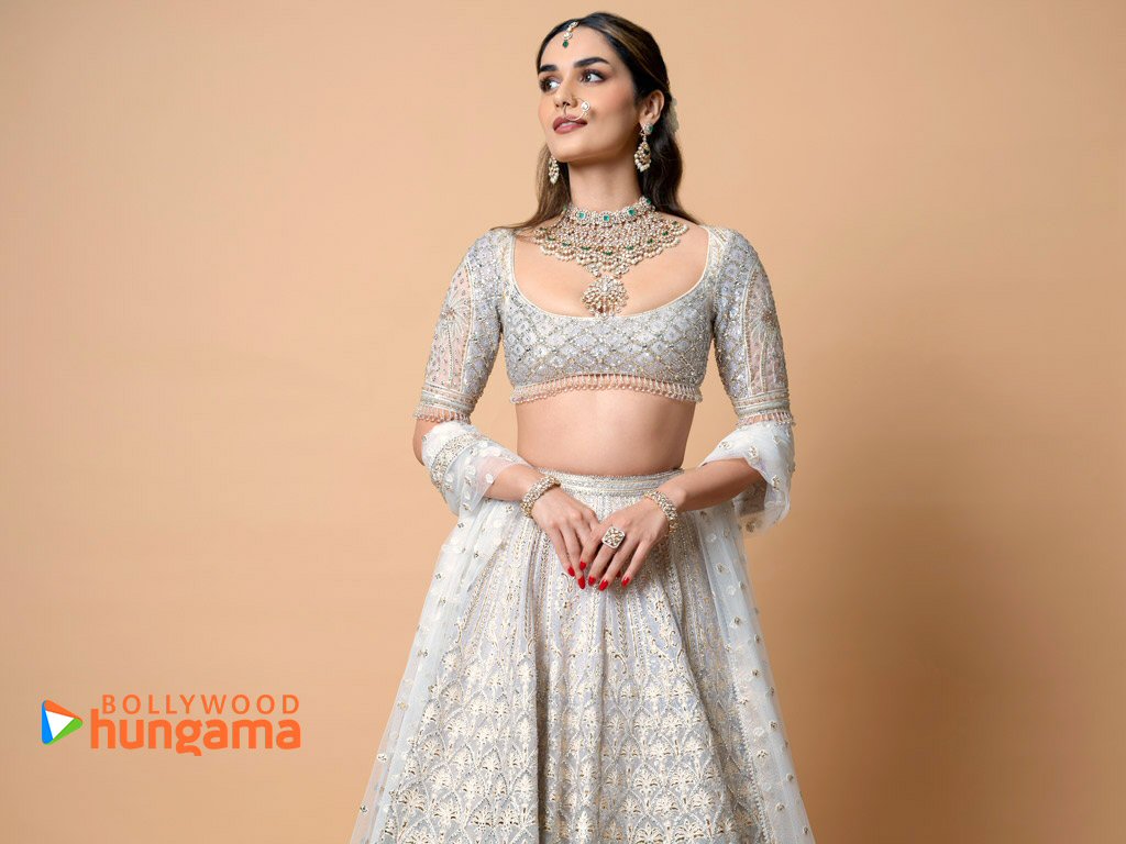 Manushi Chhillar Manushi Chhillar