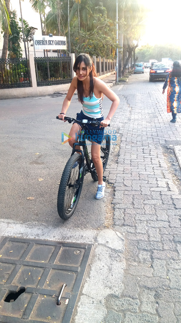 pooja chopra spotted riding bicycle at lokhandwala 2