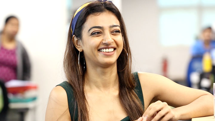 Radhika Apte: “Akshay Kumar’s INNOCENCE In Pad Man Will Win You” Radhika Apte: “Akshay Kumar’s INNOCENCE In Pad Man Will Win You”