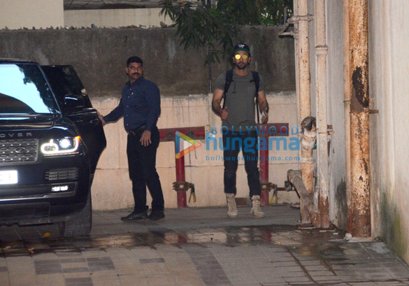 ranbir kapoor spotted after dance rehearsal in bandra 1