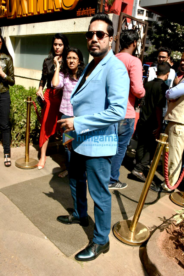 richa chadha and shibani kashyap grace the launch of the song wannabe free 4