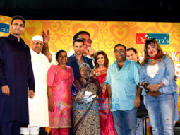 Rohit Roy, Varsha Usgaonkar and others grace Dr. Mukesh Batra’s concert ‘Yaadon Ki Bahaar 8’