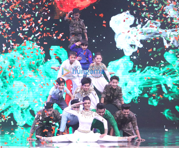 sajid khan snapped on sets of super dancer 4