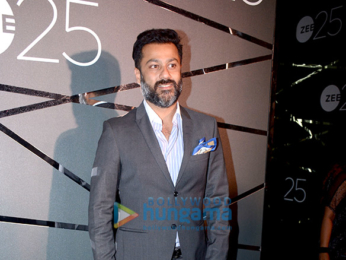 Shah Rukh Khan, Akshay Kumar, Deepika Padukone and others attend a bash held to celebrate 25 years of Zee network