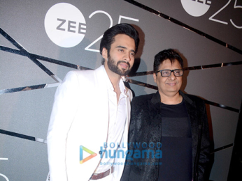 Shah Rukh Khan, Akshay Kumar, Deepika Padukone and others attend a bash held to celebrate 25 years of Zee network