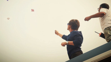 Shah Rukh Khan celebrated Makar Sankranti by flying a kite on the sets of Zero