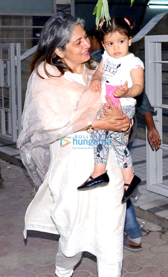 shahid kapoors daughter misha snapped with her grandmother going to school 4