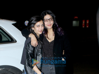 Shruti Haasan and Akshara Haasan spotted at the airport