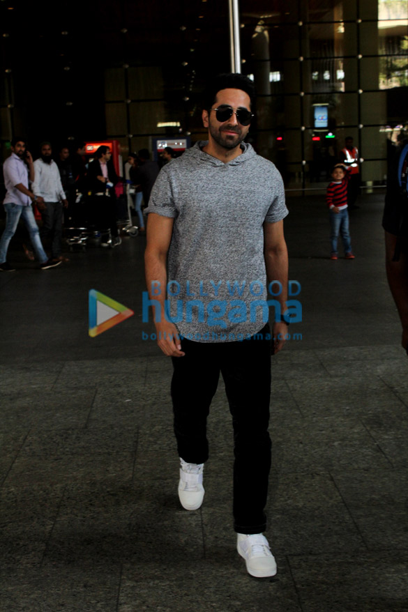 sidharth malhotra rakul preet and others snapped at the airport 7