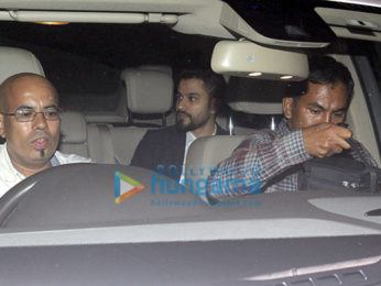 Sonam Kapoor, Soha Ali Khan and Kunal Khemu snapped at the airport