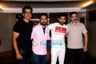 Sonu Sood hosts a bash for the team of ‘Paltan’