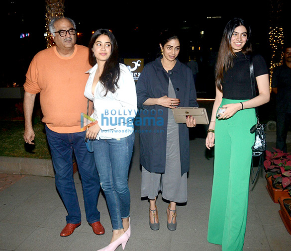 sridevi snapped with family at bkc 2