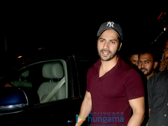 Varun Dhawan snapped with fans in Mumbai