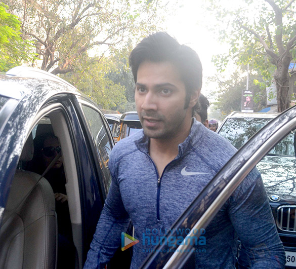 varun dhawan spotted at gym in juhu 5