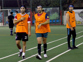 Varun stuns with a surprise appearance at a football practice session Varun stuns with a surprise appearance at a football practice session