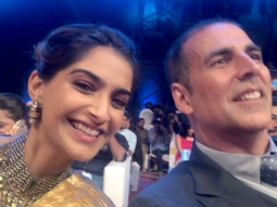 WATCH: Akshay Kumar sings ‘Dhagala Lagli Kala’ at SA Re Ga Ma grand finale